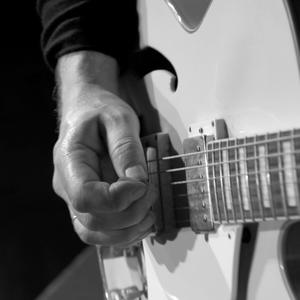 Voodoo Nights (feat. Peter Jansen)