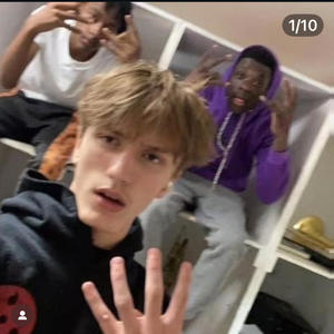 GR0UP!E (ykniyah03) (Explicit)