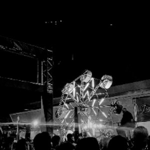 Mais Uma Noite (Sped Up|Explicit)