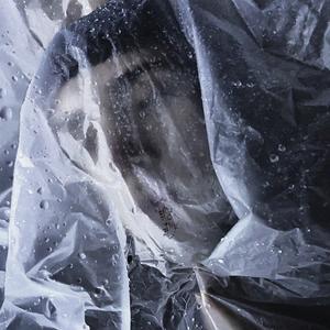 nehľadám seba (ani kto som bol) (feat. MOSAYQRA)