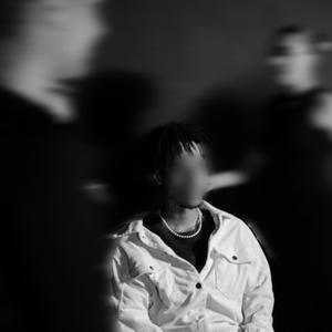 Aqui (feat. Milena Ferrat & Denilson Manhique) (Explicit)