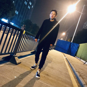 子弹划过红玫瑰