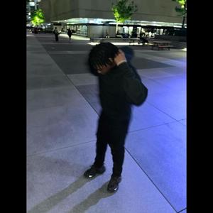 Jeune CEO (Explicit)
