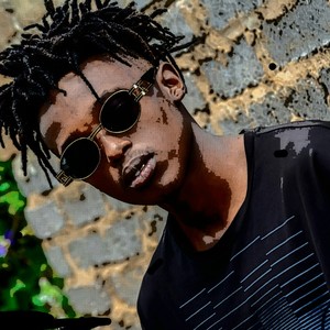 Dark in my city (feat. Redro-el Pantera & Dah-kay) (Explicit)