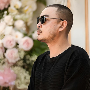 ព្រោះតែស្រីម្នាក់