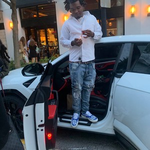 1v1 (feat. EC100ROUND) (Explicit)