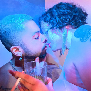 Pau e água (Explicit)