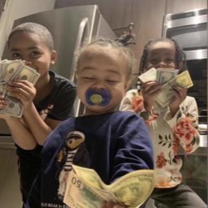 no bread = no convo! (feat. yungshamar) (Explicit)