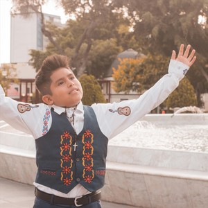 Gianfranco Bustios Vega - Madre Querida (Explicit)