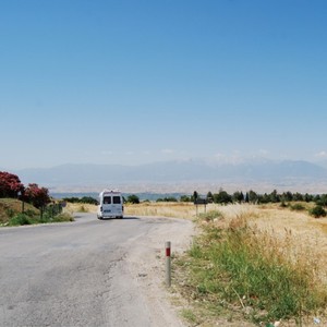 Loveland (feat. 児玉奈央)