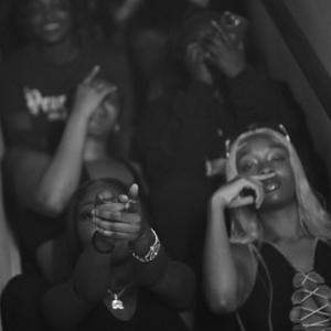 Hips (feat. Famousjay) (Explicit)