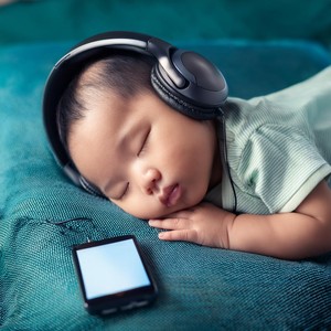 Lullabies for Baby Sleep: Gentle Night Tunes