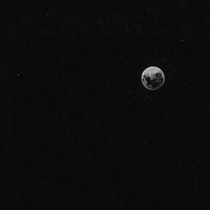 Gloomy (feat.Lil Rs)