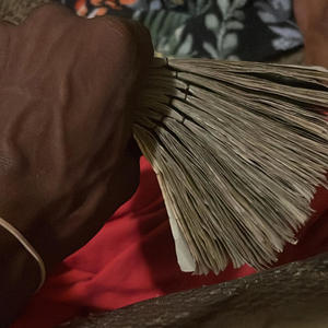 Hit the lights (Explicit)