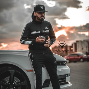 Pensandote (feat. TurKo)