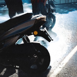 ARKADAN SİVİL BAĞIRIYOR (Explicit)