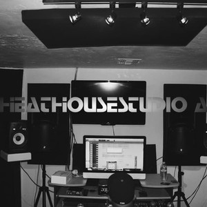 Ambitionz (feat. Chozen Profit) (Explicit)