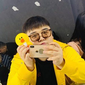 好像爱这个世界啊封面