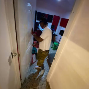 Tusi (feat. Fraymel P)