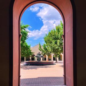 can't ever make my mind up (feat. Ashton Parker) (Explicit)