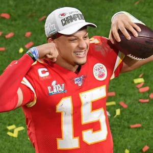 PLAYOFFS (feat. Prezitheone) (Explicit)