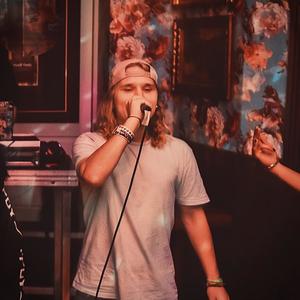 Feeling Myself (feat. Cherry & Billy Star) (Explicit)