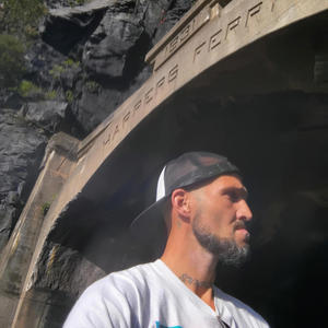 Motivate Em (feat. Bizzy Bone & Bezz Believe) (Explicit)