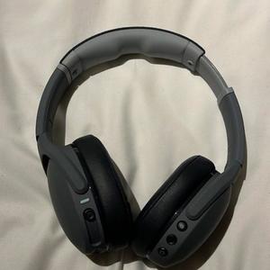 leave me alone (Explicit)