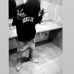 same no moeK (feat. O3frm5forth) (Explicit)