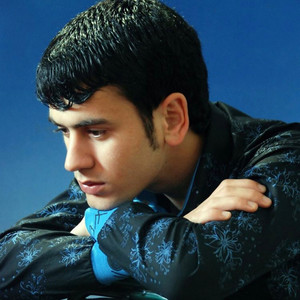 Qoy bütün alem bizden danışsın