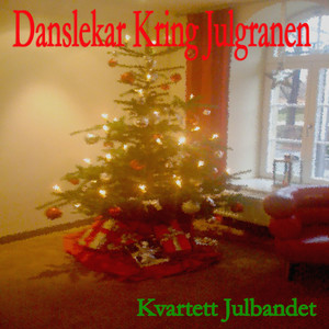 Danslekar kring julgranen