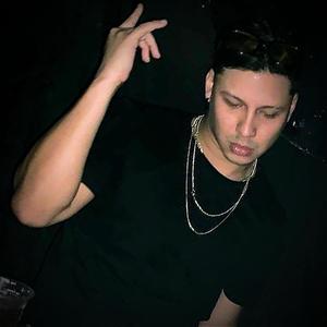 Alejandro Paez - ENVUELTO