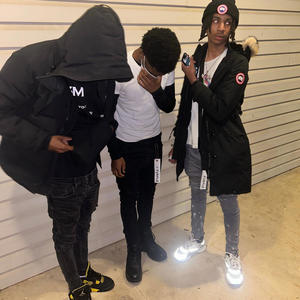 Warning (feat. lilriqbxtch) (Explicit)