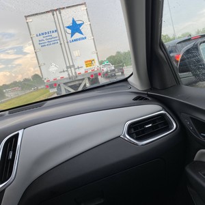 Pushing (feat. TylaBandz Dinero) (Explicit)