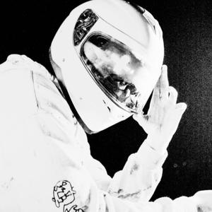 STILL SPINNIN' (feat. OZ SUMMERS) (Explicit)