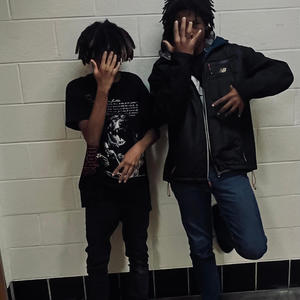 Jumping (feat. eastbabyray & eastbabybron) (Explicit)