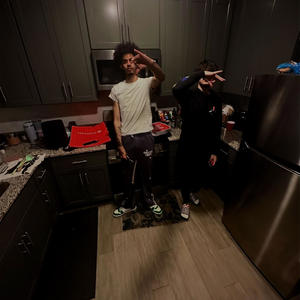 My body (feat. Sey1hunnid) (Explicit)