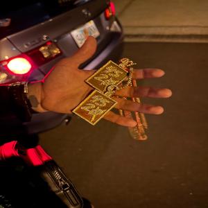 Plug (feat. ADONAII & READY INK) (Explicit)