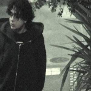 reflections (feat. fendiblunx)