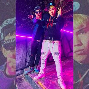 ALUNIZAJE (feat. MCKALLISTER) (Explicit)