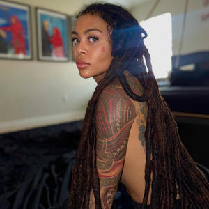 bicep curl.m4a (Explicit)