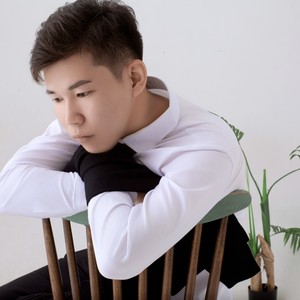 爱的越深伤越深 (伴奏)