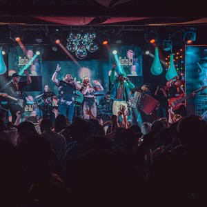 Baile das Santinhas (Explicit)