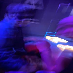 amanezco en tus piernas