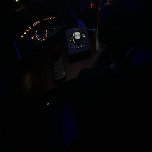 Mami (feat. Bryant Lowkeyy)