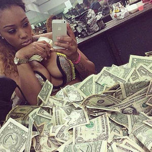 Mii THOT (feat. Ayo Surf) (Explicit)