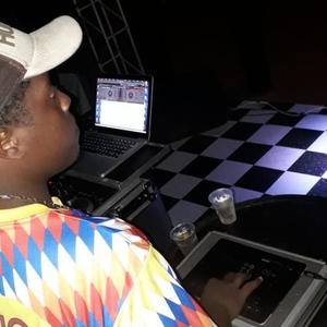 Passinho Que Geral Ta Lançando (Explicit)