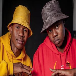 Bay'zolo (feat. Pellow & D.j marvelous)