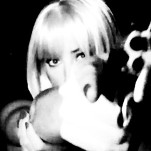 Wygląda ładnie (Explicit)