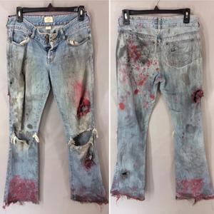 Bloody Denim (2hiloh exclusive) (feat. 2hiloh) (Explicit)